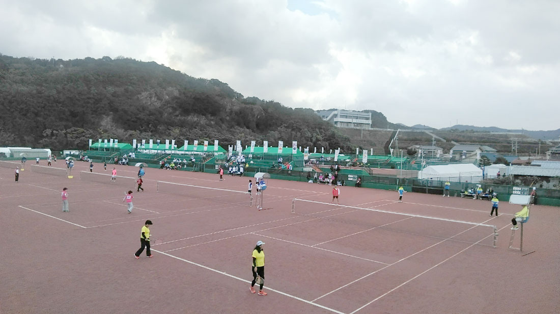5）ねんりんピックソフトテニス競技会場風景.JPG