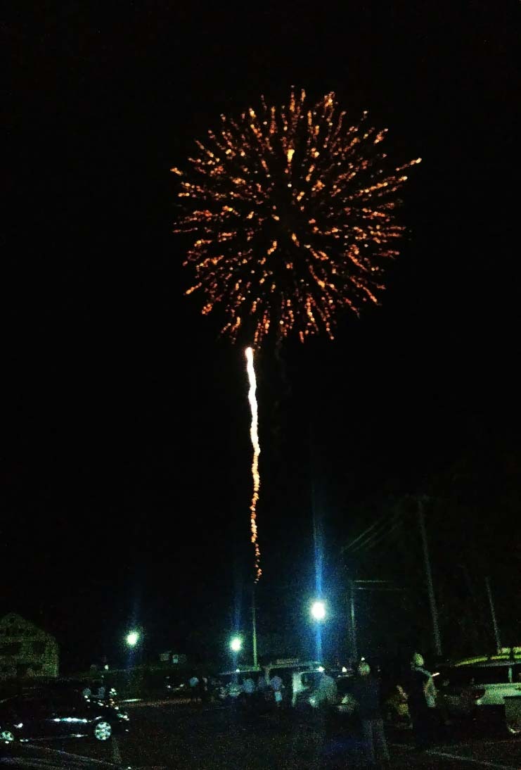 全国500歳野球大会の為に打ち上げられた花火の数々.JPG