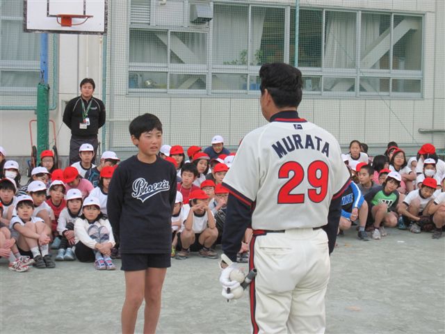 生徒を代表して村田氏へお礼の言葉.JPG